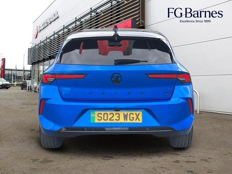 Used Vauxhall Astra Ultimate 113 kW (154 HP) 2023 Blue Hatchback