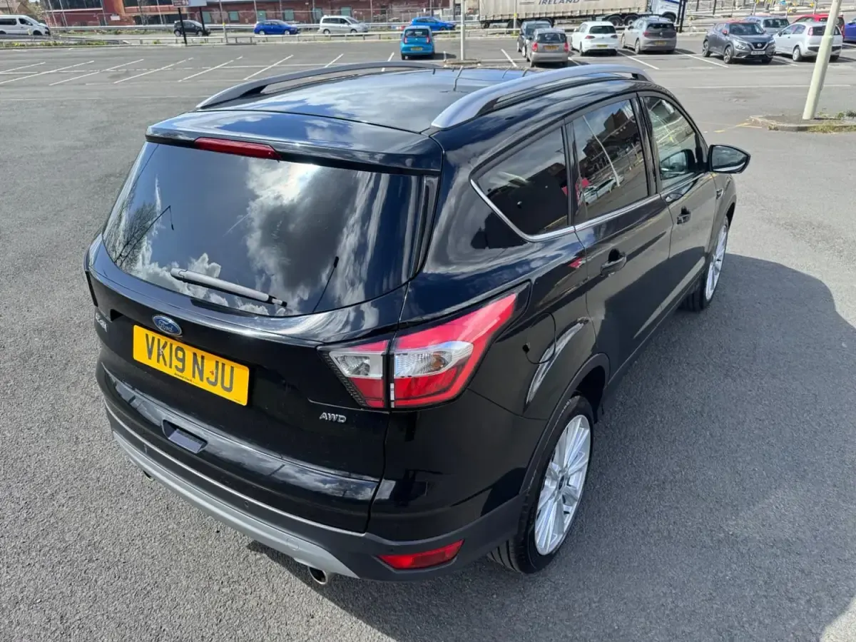 Usado Ford Kuga Titanium X 180 CV (132 kW) 2019 Negro SUV