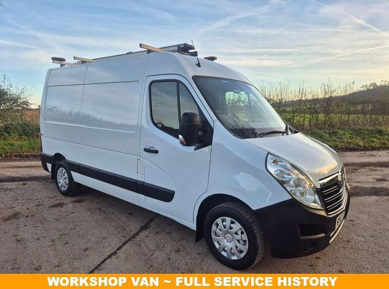 White Used 2017 Vauxhall Movano Van | £8,990 (Fair price) - Image 1/4