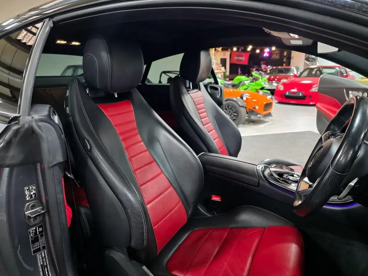 Usado Mercedes E400 AMG Line Premium Plus 2017 Cinzento Coupé