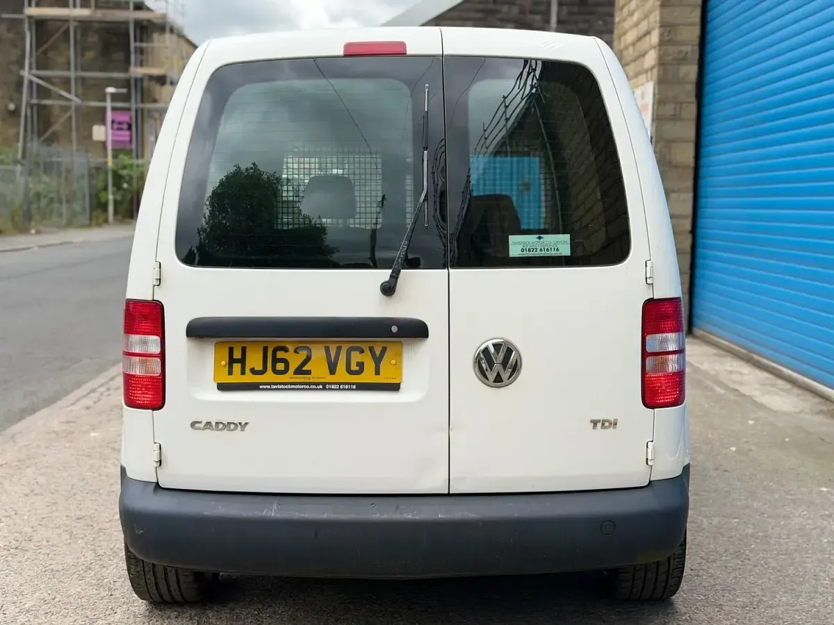 Used VW Caddy 75 HP (55 kW) 2012 White MPV