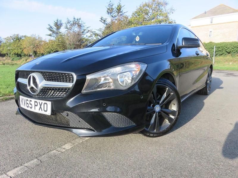 Used Mercedes CLA200 Shooting Brake 136 HP (100 kW) 2015 Black Estate