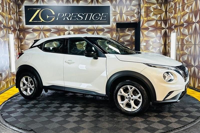 Used Nissan Juke Acenta 117 HP (86 kW) 2020 White SUV