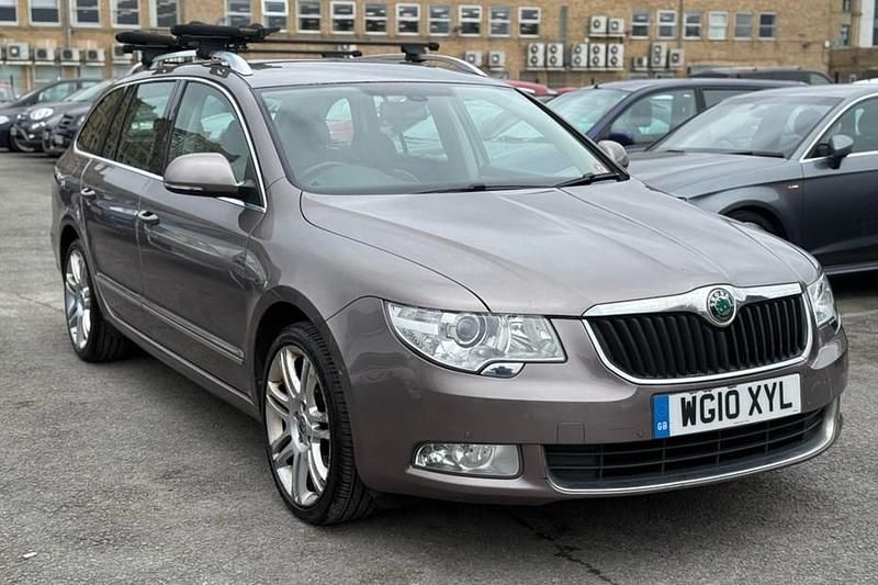 Used Skoda Superb Elegance 170 HP (125 kW) 2010 Mauve Estate