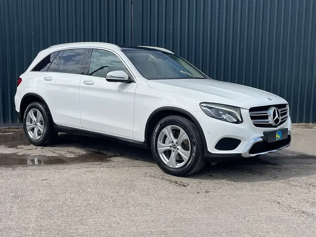 Usado Mercedes GLC220 Premium 170 HP (125 kW) 2017 Branco Carrinha