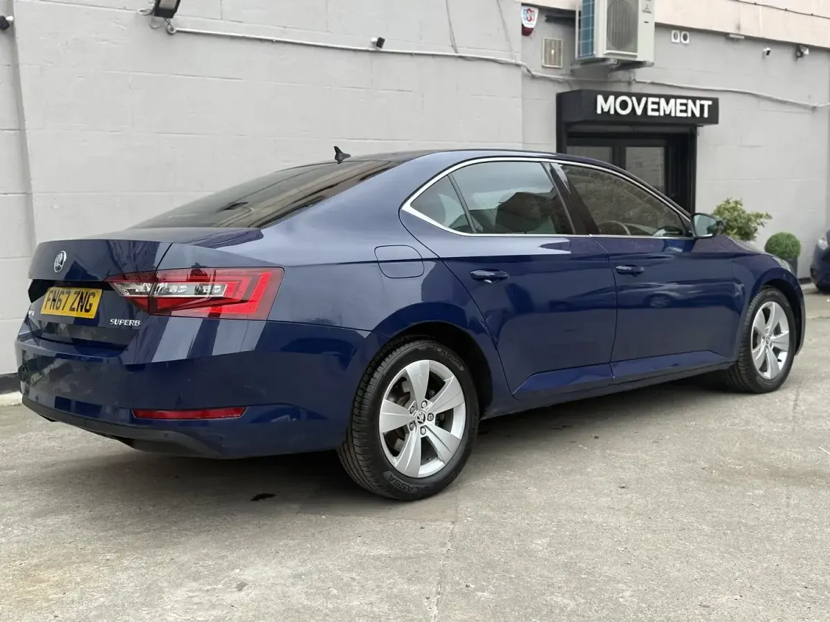 Used Skoda Superb SE L Executive 150 HP (110 kW) 2017 Blue Hatchback