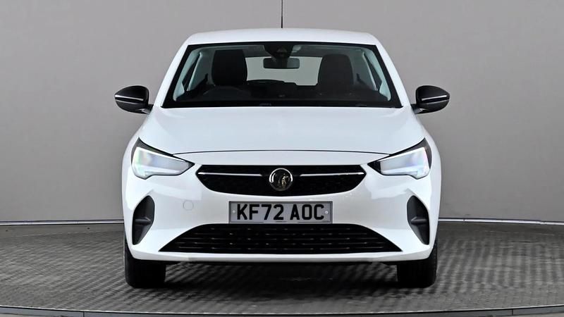 Used Vauxhall Corsa Design Edition 75 HP (55 kW) 2023 White Hatchback