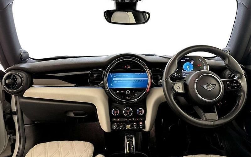 Used Mini Cooper Level 3 135 kW (184 HP) 2023 Hatchback