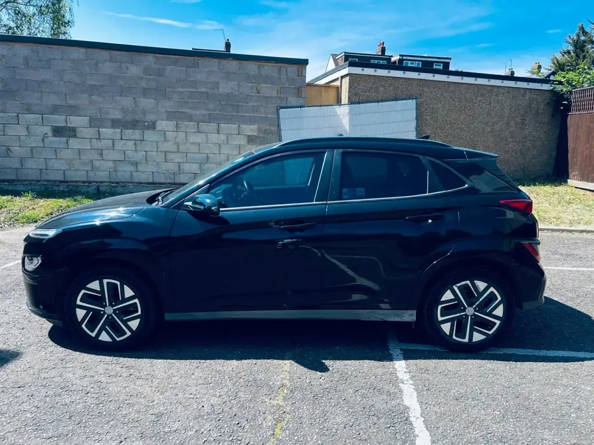 Second-hand Hyundai Kona Premium 150 kW (204 CP) 2021 Negru SUV