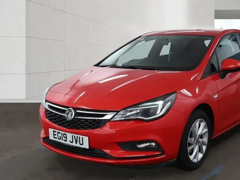 Used Vauxhall Astra S 150 HP (110 kW) 2019 Red Hatchback