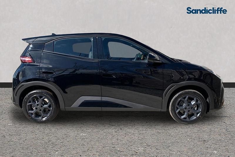 New BYD Dolphin 42 kW (58 HP) 2025 Metallic  polar night black Hatchback