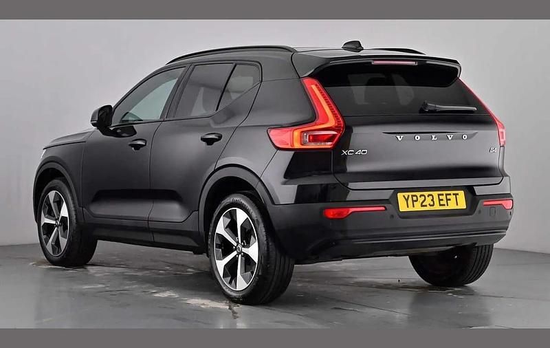 Used Volvo XC40 Ultimate 197 HP (144 kW) 2023 Onyx black SUV