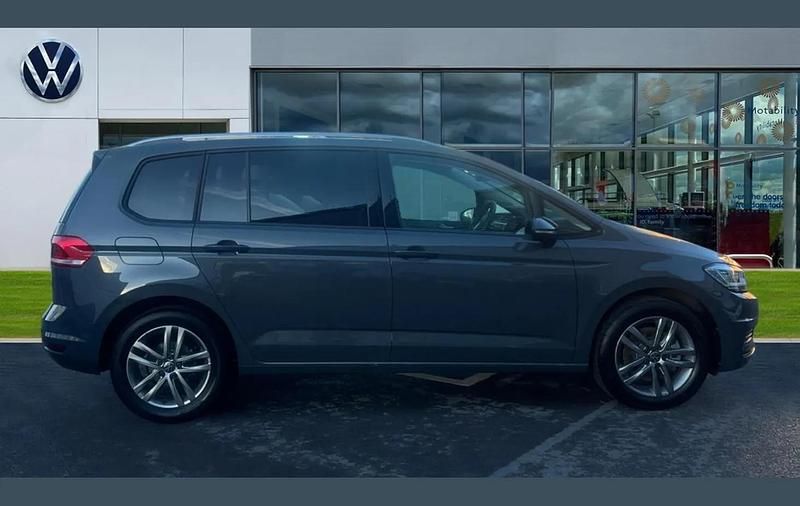 Used VW Touran Match 147 HP (108 kW) 2025 Grey MPV