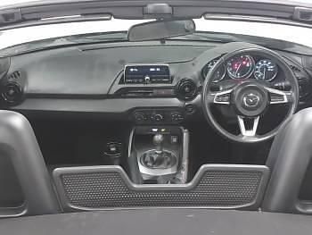 Used Mazda MX5 132 HP (97 kW) 2019 White Cabriolet