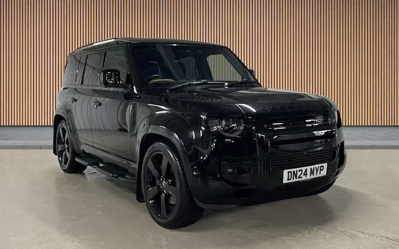 Used Land Rover Defender HSE Dynamic 404 HP (297 kW) 2024 SUV