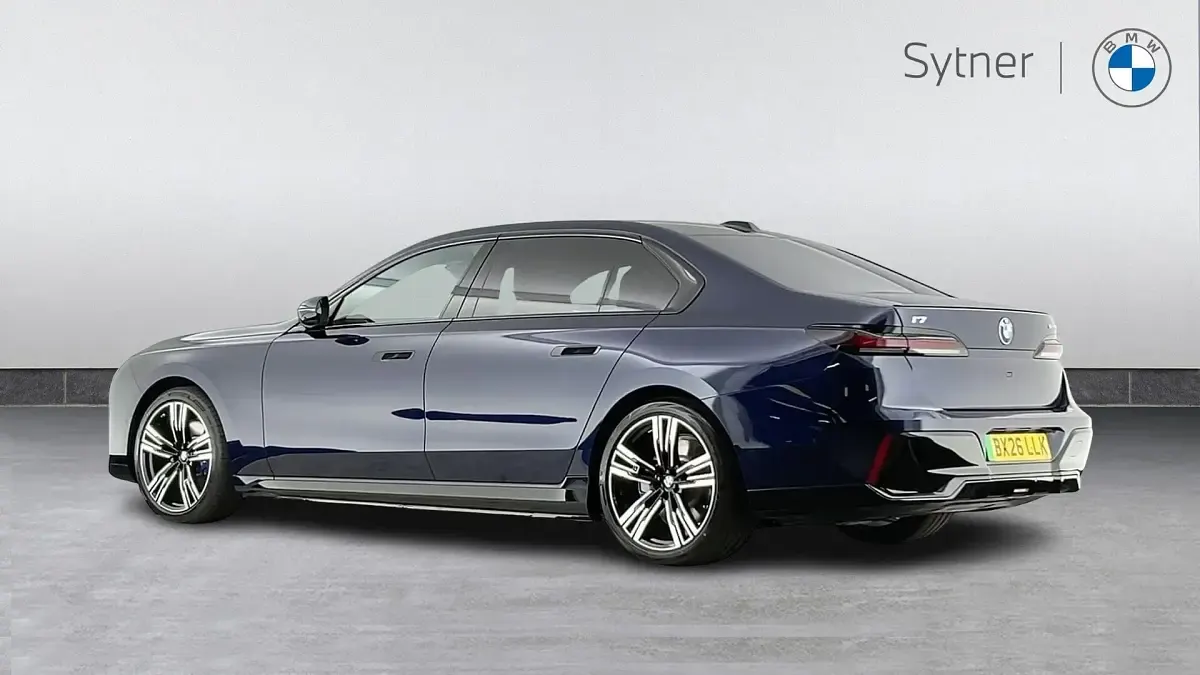 Used BMW i7 M Sport 330 kW (449 HP) 2026 Blue Sedan