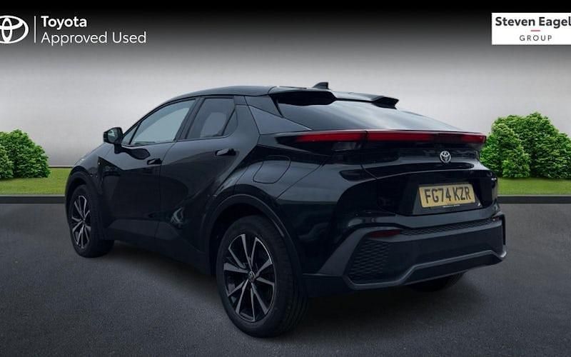 Used Toyota C-HR Design 223 HP (164 kW) 2026 SUV