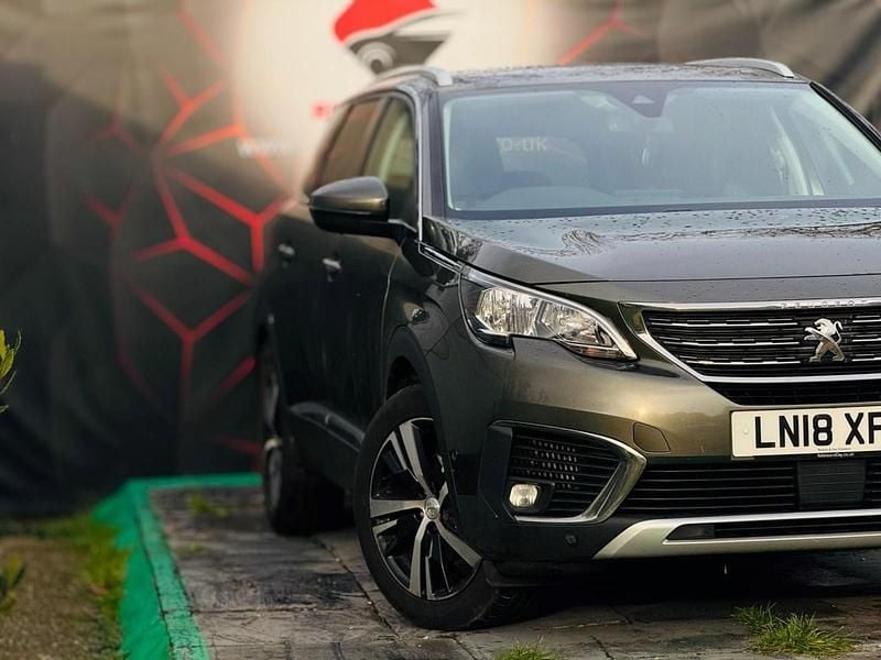 Used Peugeot 5008 Allure 120 HP (88 kW) 2018 Grey Hatchback
