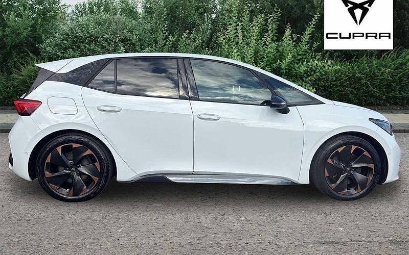 Used Cupra Born e-Boost 169 kW (230 HP) 2023 White Hatchback