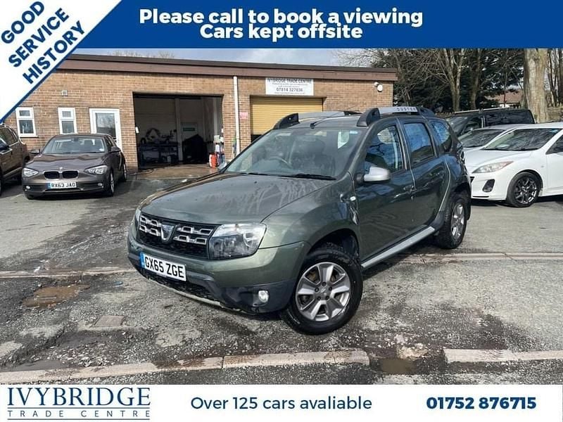 Used Dacia Duster Lauréate 110 HP (80 kW) 2015 Green SUV