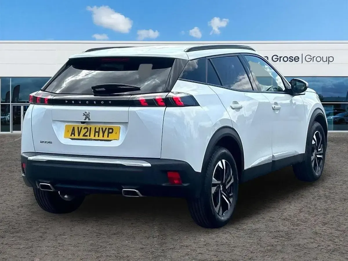 Used Peugeot 2008 Allure 129 HP (94 kW) 2021 White SUV