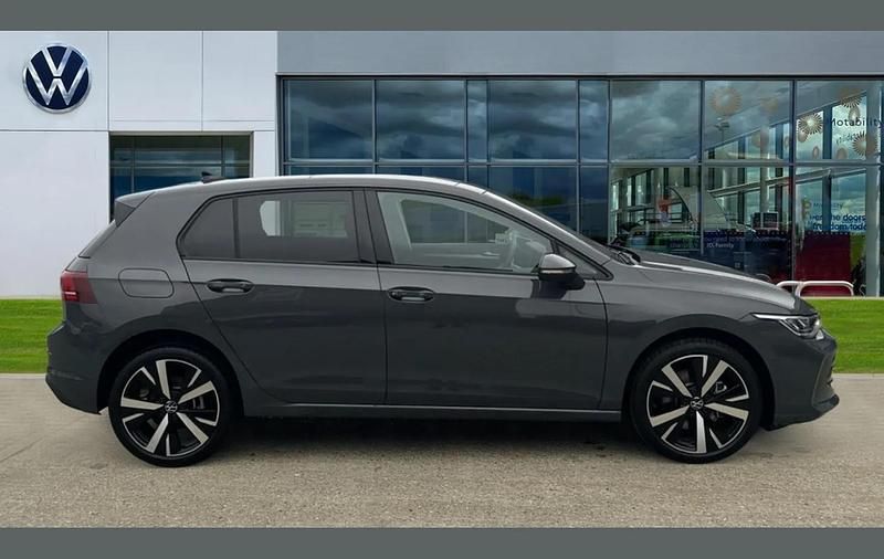 New VW Golf VIII Match 200 HP (147 kW) 2026 Grey Hatchback