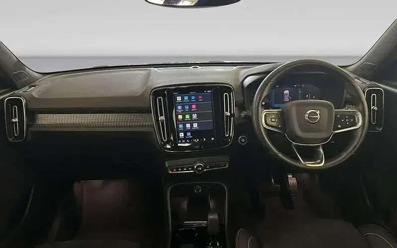Used Volvo XC40 Plus 163 HP (119 kW) 2026 SUV