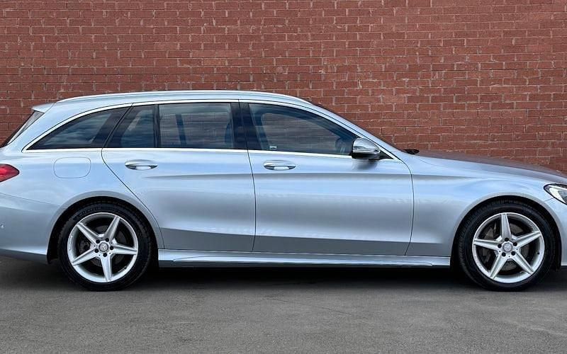 Used Mercedes C250 AMG Line Premium Plus 204 HP (150 kW) 2016 Silver Estate