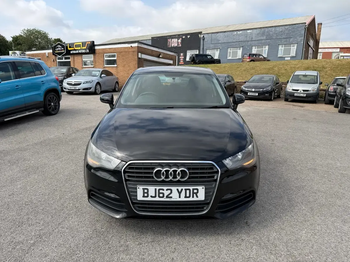 Used Audi A1 105 HP (77 kW) 2012 Black Hatchback