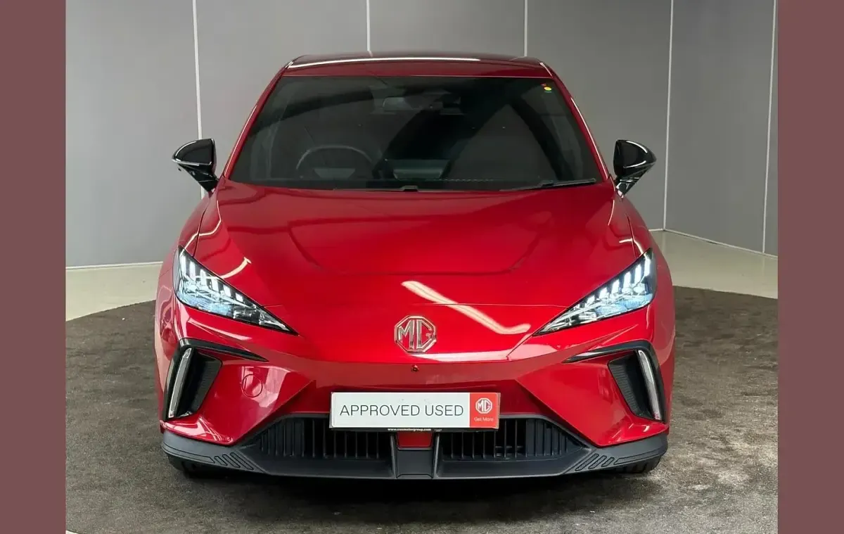 Used MG MG4 EV Trophy 147 kW (200 HP) 2024 Red Hatchback