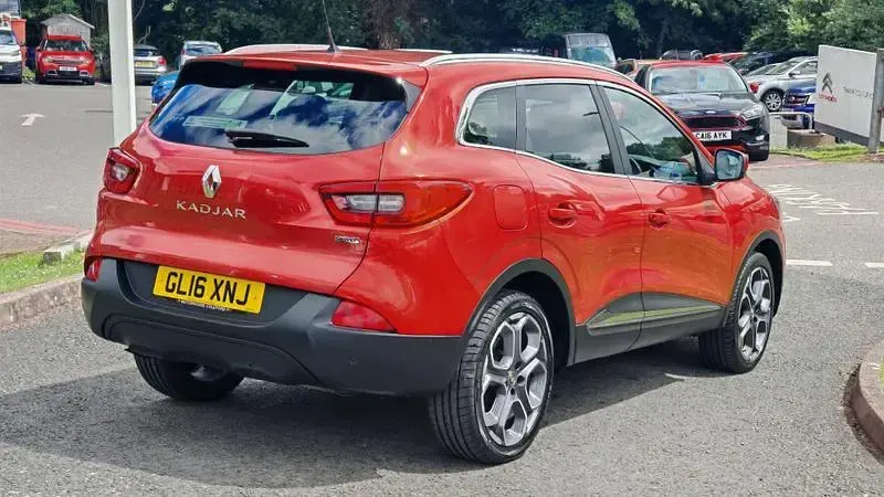 Used Renault Kadjar Dynamique 130 HP (95 kW) 2016 Red SUV