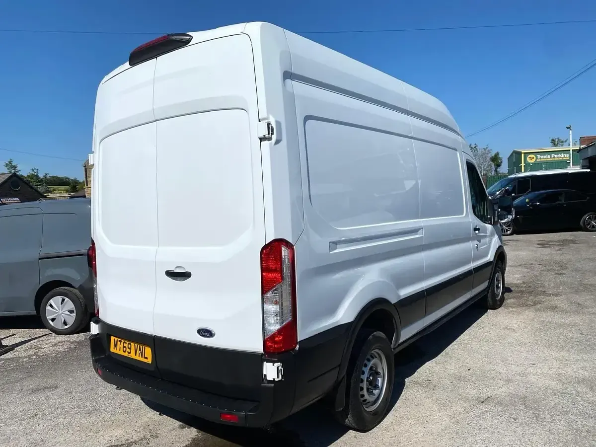 Used Ford Transit 130 HP (95 kW) 2019 White Van