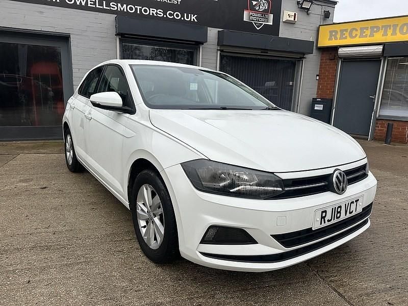 Used VW Polo SE 95 HP (69 kW) 2018 White Hatchback