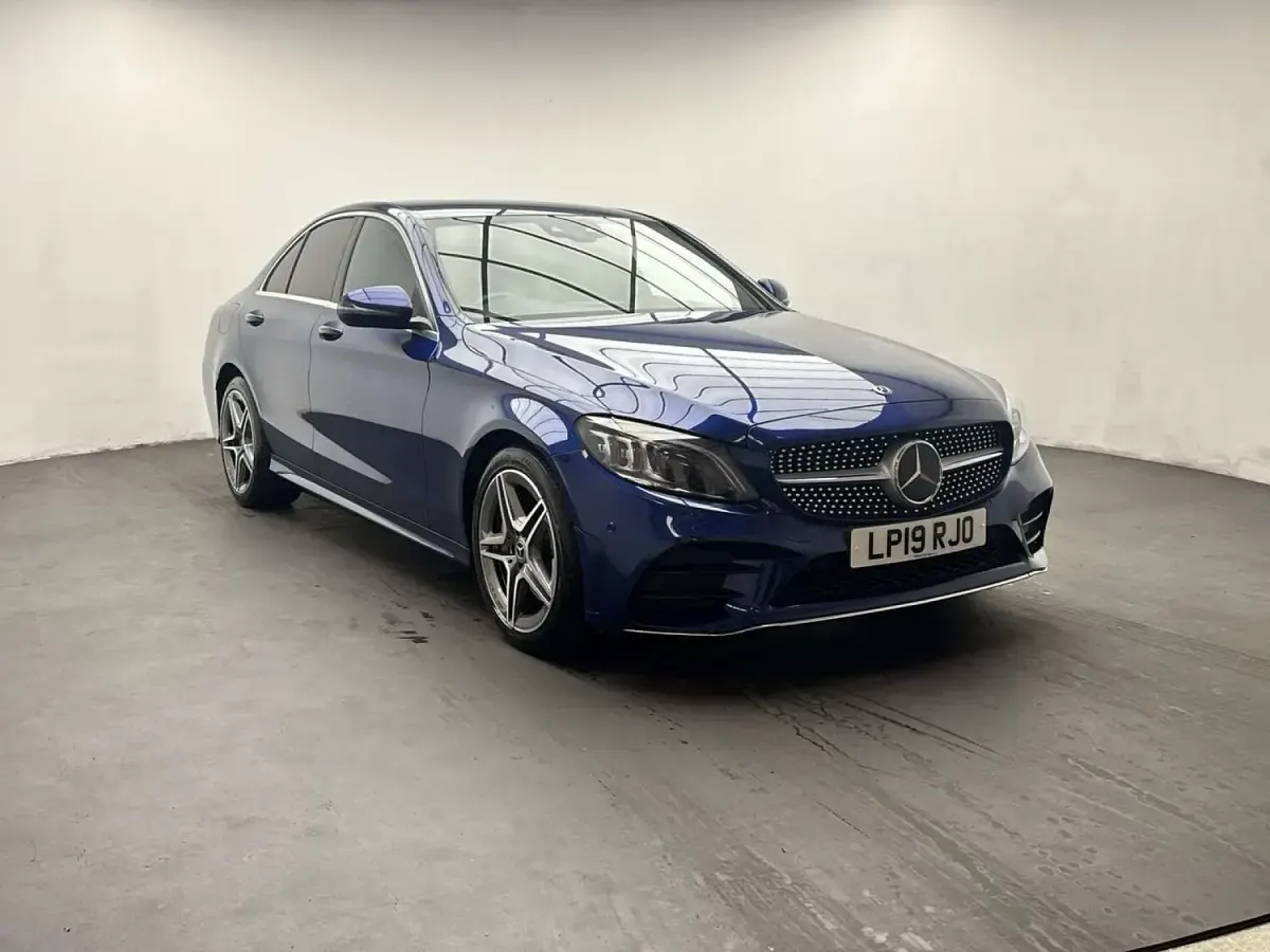 Used Mercedes C300 AMG Line Premium 258 HP (189 kW) 2019 Blue Sedan