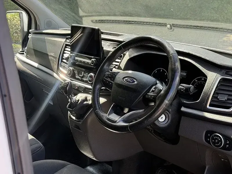 Używany Ford Transit Custom Limited 130 KM (95 kW) 2021 Biały Van