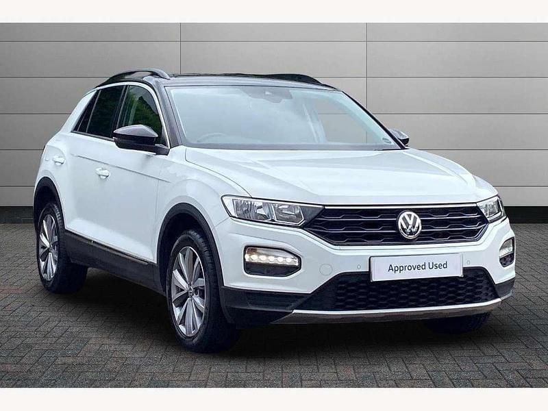 White Used 2018 VW T-Roc Design SUV | £13,050 (Fair price) - Image 1/4