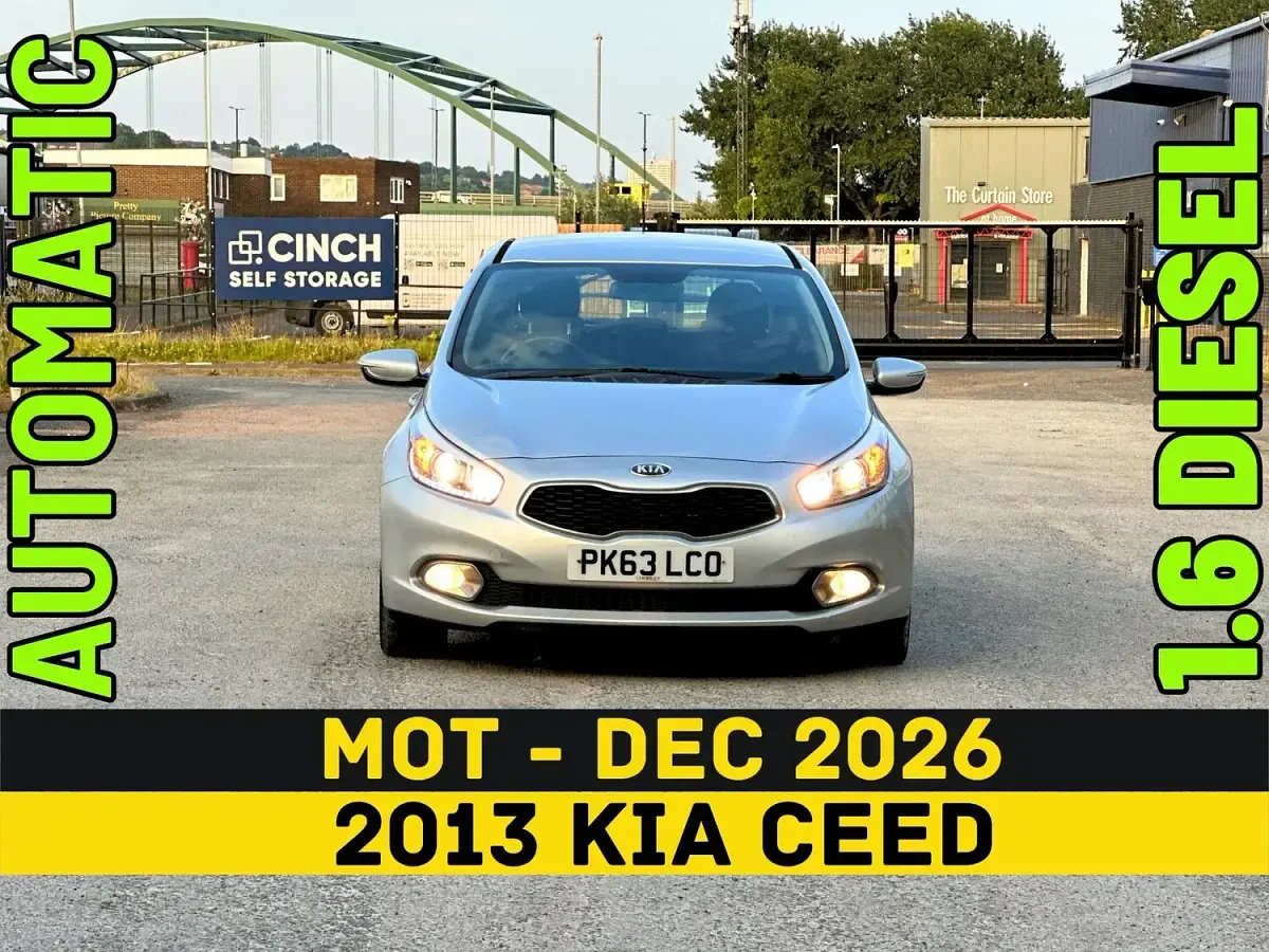 Used Kia Ceed 128 HP (94 kW) 2013 Silver Hatchback