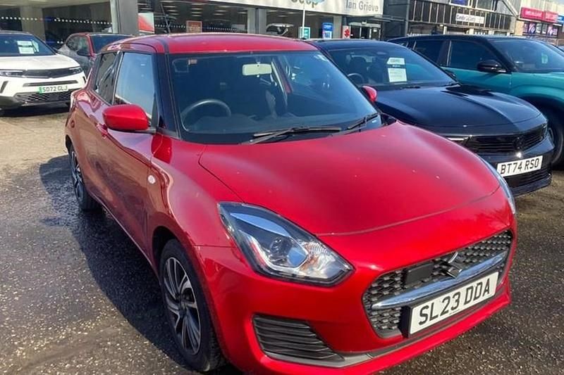 Used Suzuki Swift SZ-L 83 HP (61 kW) 2023 Red Hatchback