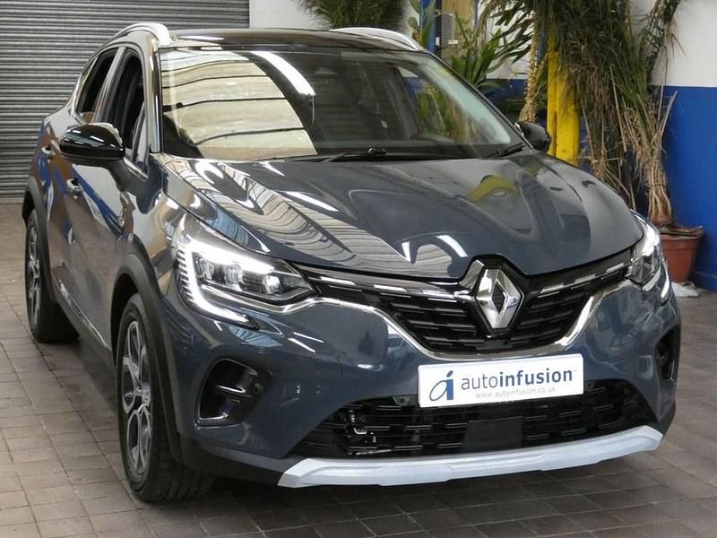 Used Renault Captur Techno 143 HP (105 kW) 2023 Blue/black SUV