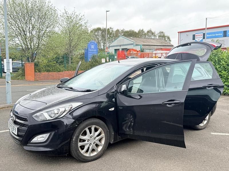 Used Hyundai i30 2015 Black Estate