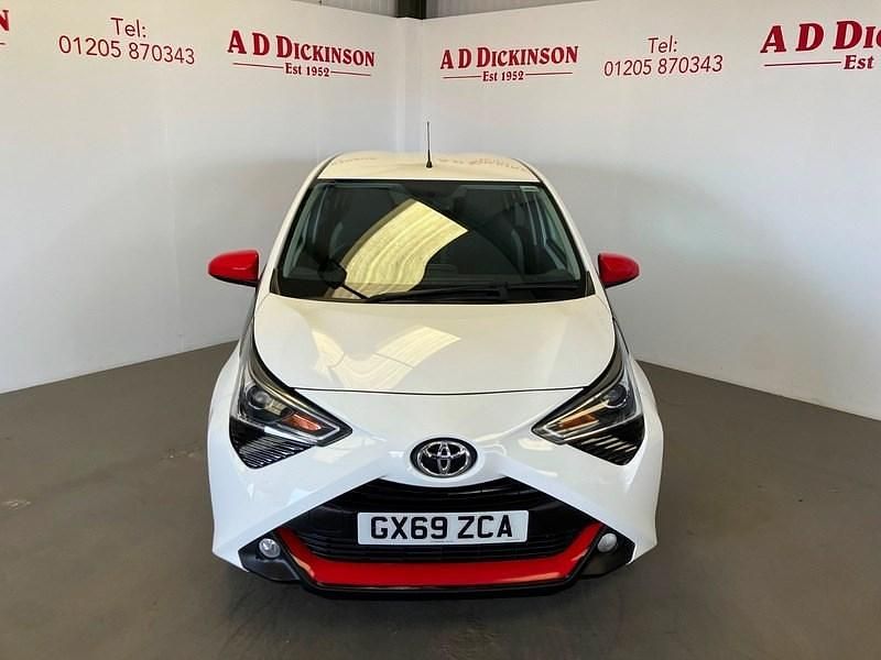 Used Toyota Aygo Trend 2020 White Hatchback