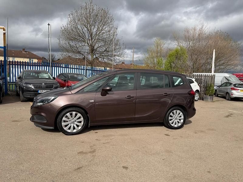 Used Vauxhall Zafira Design Edition 2017 Brown MPV