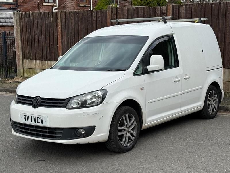 Used VW Caddy 102 HP (75 kW) 2011 White MPV