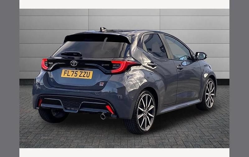 New Toyota Yaris Hybrid Sport 130 HP (95 kW) 2025 Unknown Hatchback