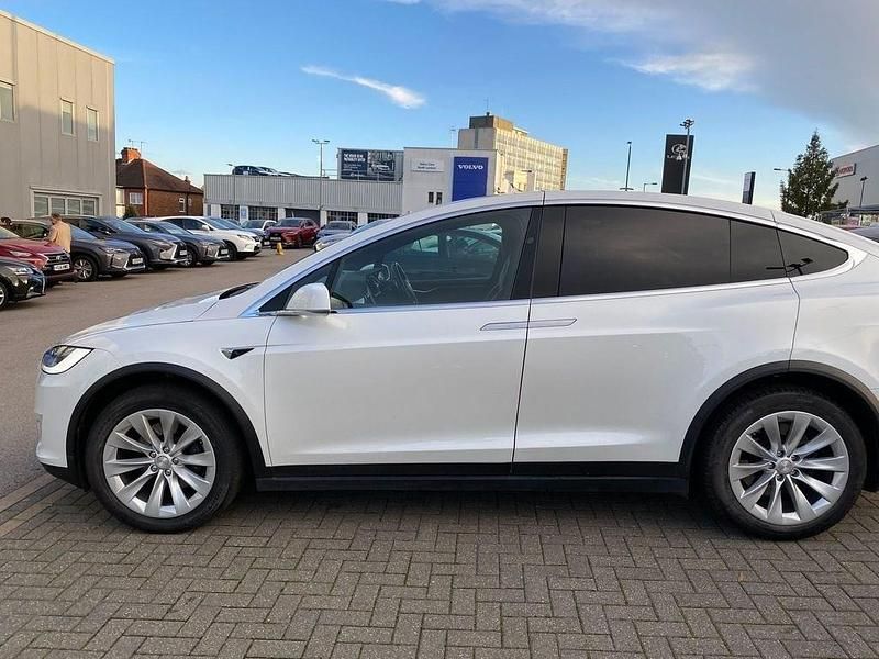 Used Tesla Model X 244 kW (333 HP) 2017 White SUV