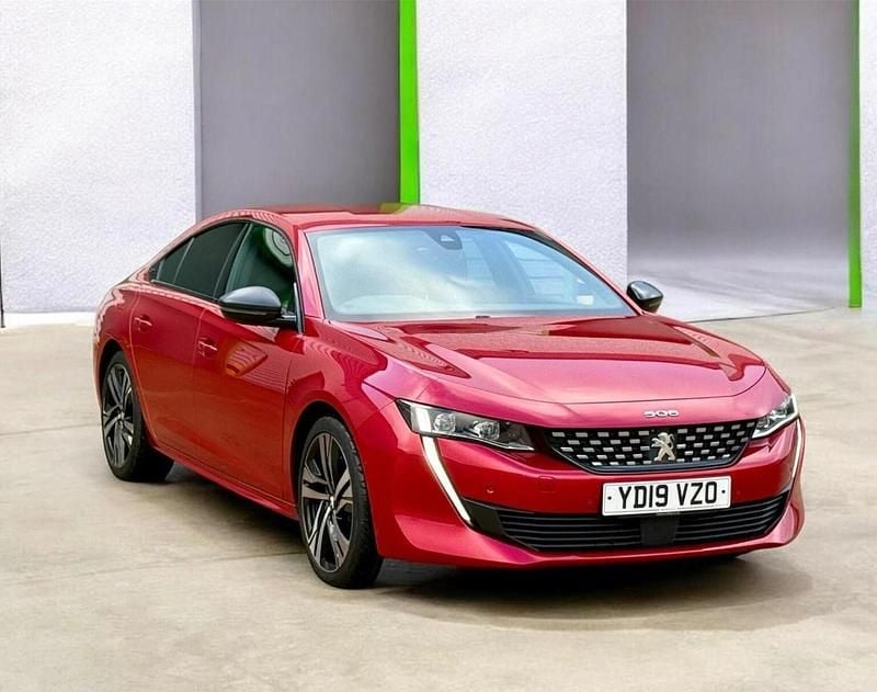 Używany Peugeot 508 S 2019 Czerwony Hatchback