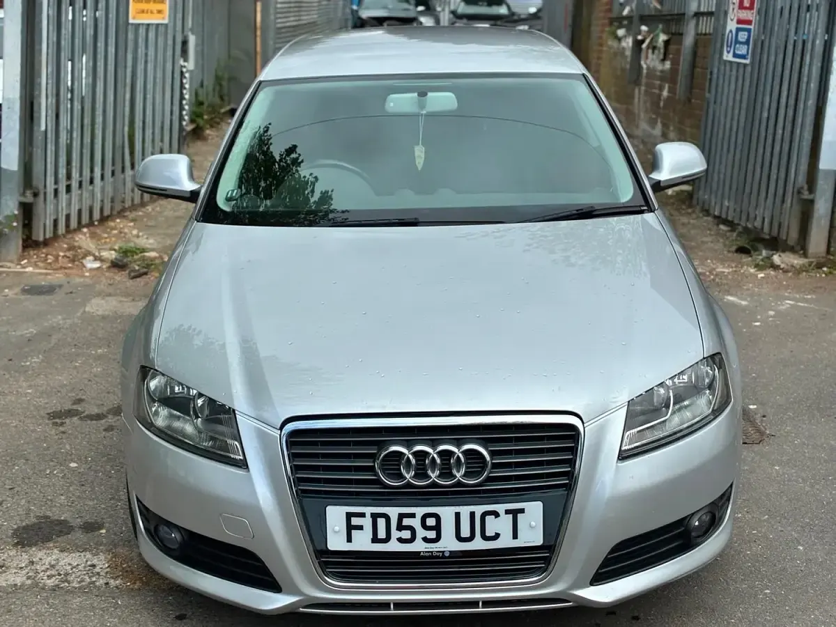Used Audi A3 102 HP (75 kW) 2010 Silver Hatchback