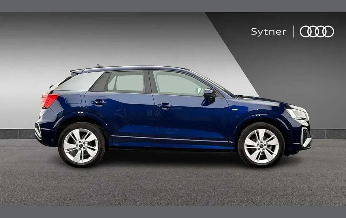 Used Audi Q2 S-Line 147 HP (108 kW) 2024 Blue SUV