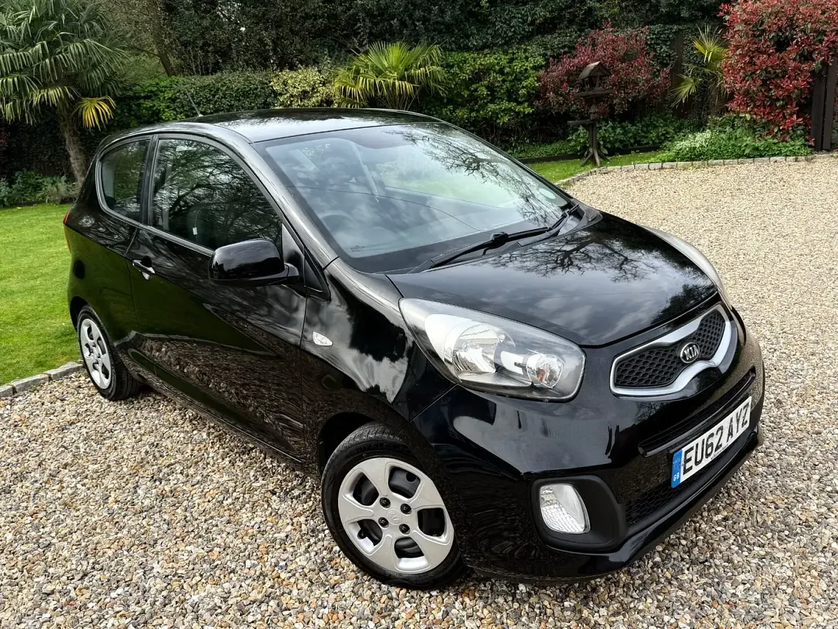 Used Kia Picanto Air 68 HP (50 kW) 2012 Black Hatchback