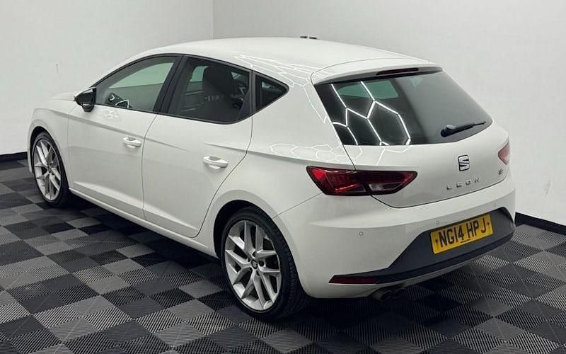 Used Seat Leon FR 150 HP (110 kW) 2014 White Hatchback